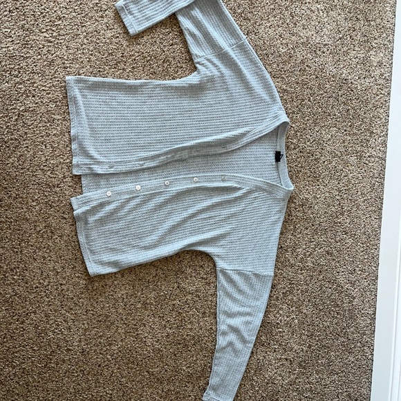 Cardigans - Picture 3 of 3